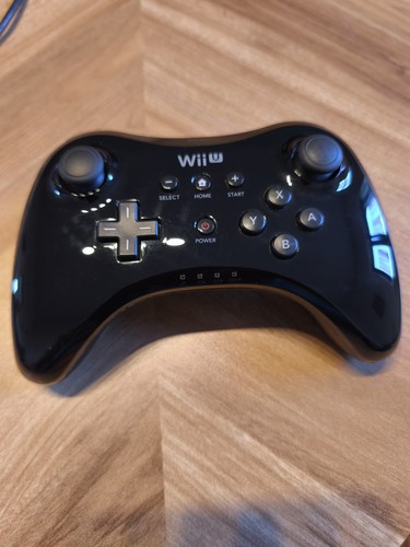 Wii controller - u,