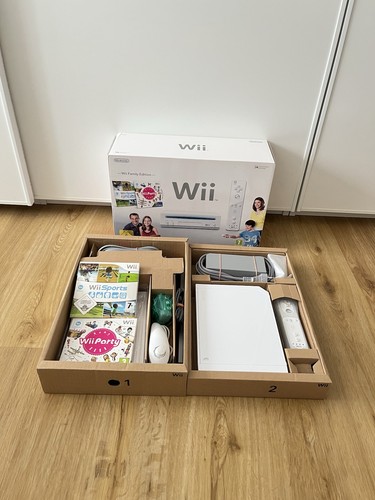 Nintendo wii family - nintendo,
